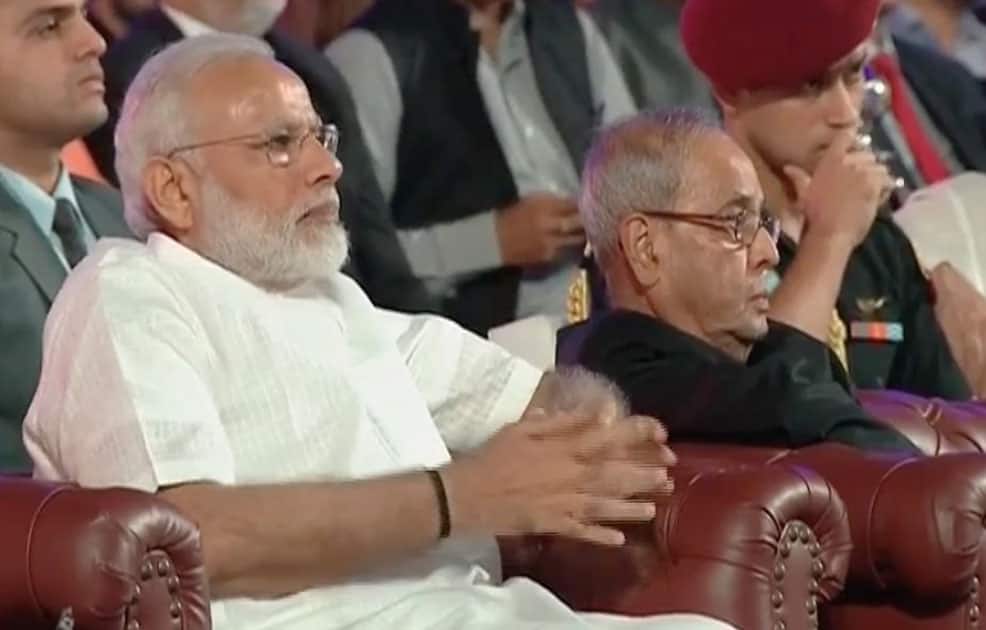 ndian PM narendra modi & President Pranab Mukherjee at EsselGroup ndian PM narendra modi & President Pranab Mukherjee at EsselGroup