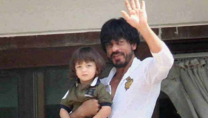 THIS adorable photo of Shah Rukh Khan with son AbRam is breaking the internet! - See pic