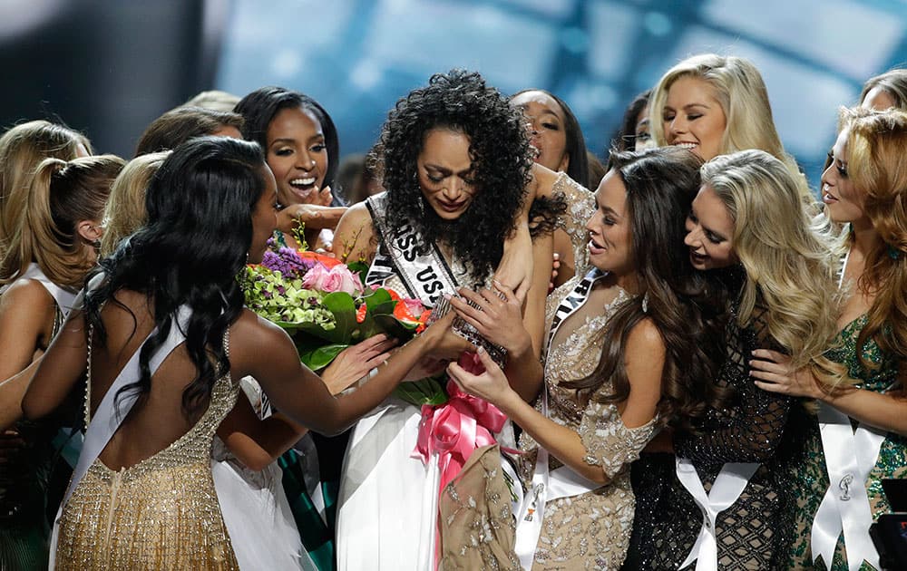 Miss District of Columbia USA Kara McCullough crowned the new Miss USA Miss District of Columbia USA Kara McCullough crowned the new Miss USA