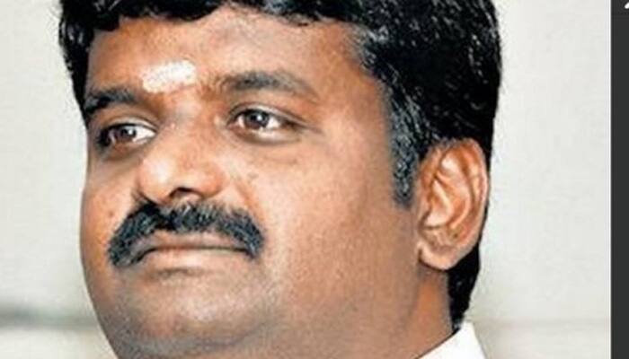 Income Tax raid at Tamil Nadu Health Minister Vijaya Bhaskar&#039;s residence