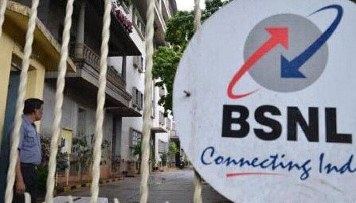 BSNL signs pacts with Facebook, MobiKwik