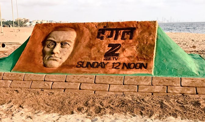 Sudarsan Pattnaik creates Aamir&#039;s &#039;Dangal&#039; face on sand