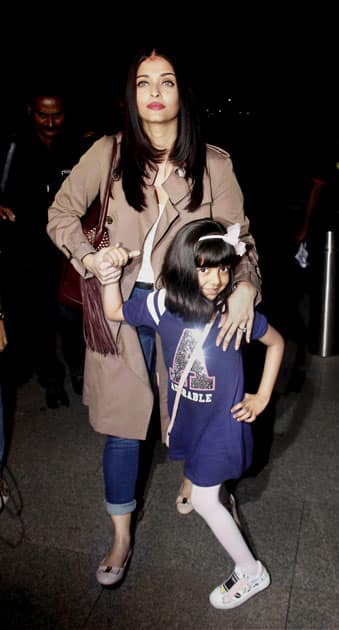 Aishwarya Rai leaves for Cannes