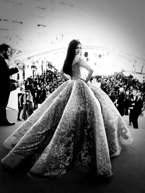 AishwaryaRaiBachchan is truly a queen in her own right!