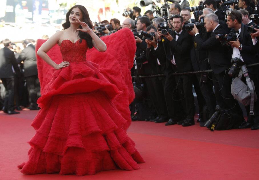 Model Aishwarya Rai Bachchan poses for photographers