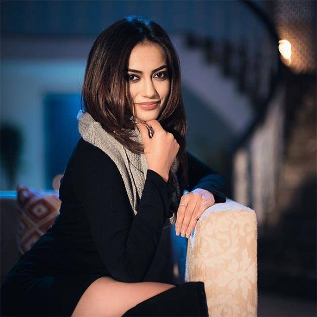 Instagram-surbhijyoti