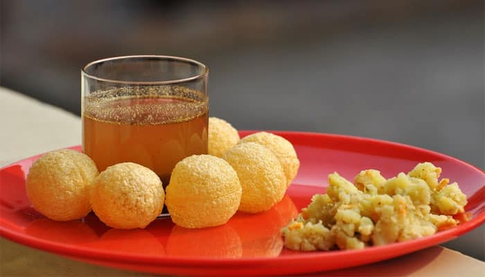 Jio effect: Gujarat vendor charms pani puri lovers, offers unlimited golgappas for Rs 100