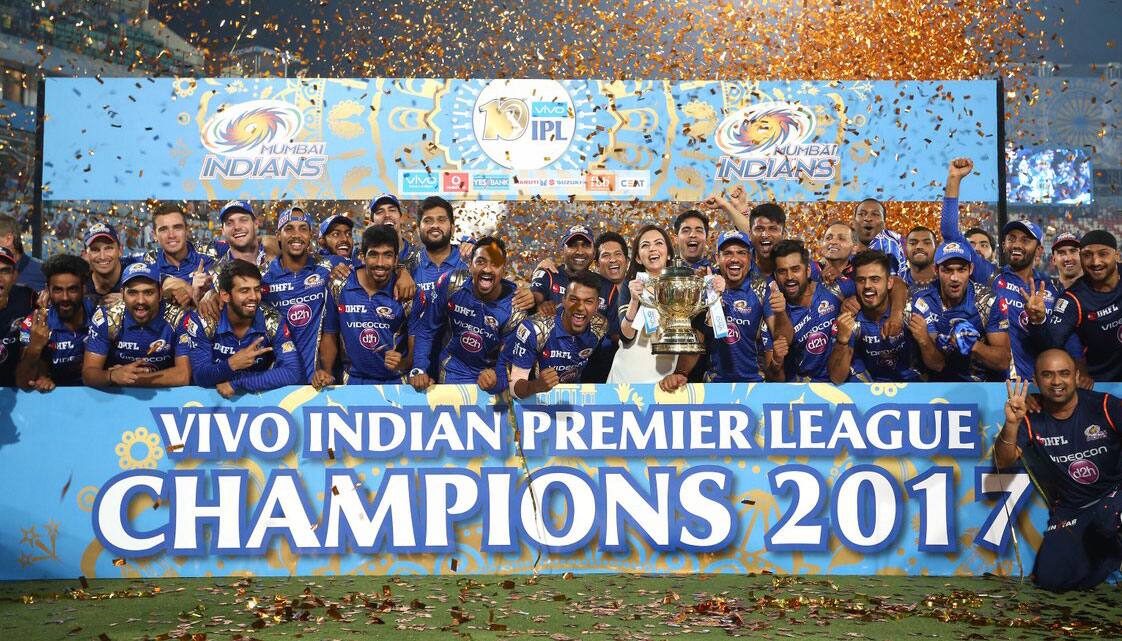 IPL 2017: WWE star Triple H wishes Mumbai Indians on third title, keeps suspense over a gift which is &#039;on its way&#039;