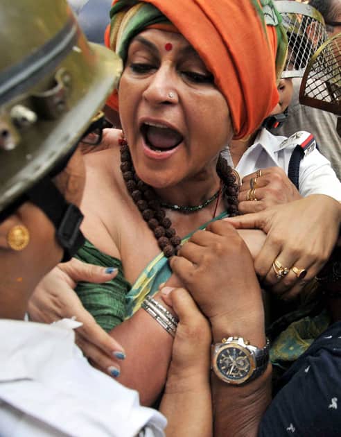 BJP activists protest in Kolkata BJP activists protest in Kolkata