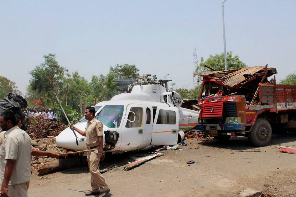 Maha CMs chopper carsh lands Maha CMs chopper carsh lands