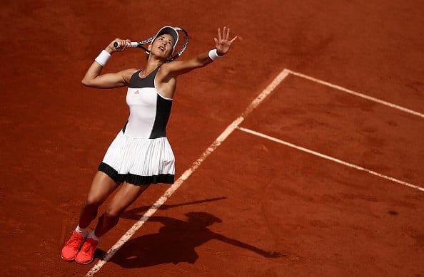 French Open 2017: Defending champion Garbine Muguruza downs Francesca Schiavone to reach second round