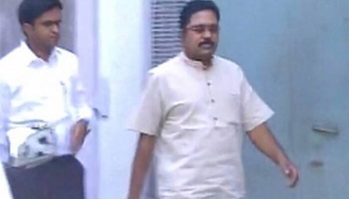 Delhi court grants bail to TTV Dhinakaran in EC bribery case