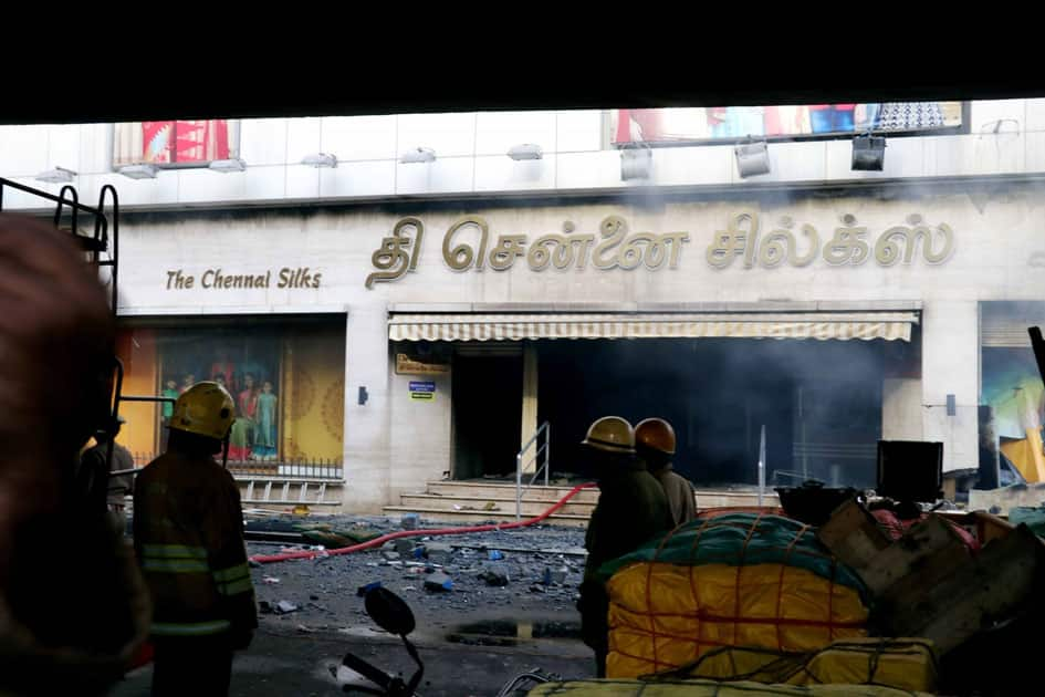 Fire breaks out at a shop in Chennai