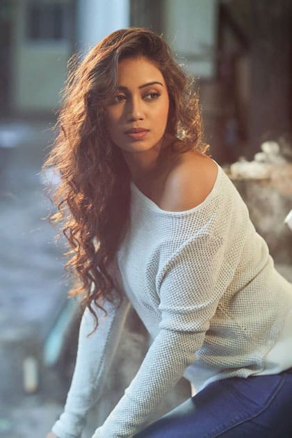 Facebook- ActressNivethaPethuraj