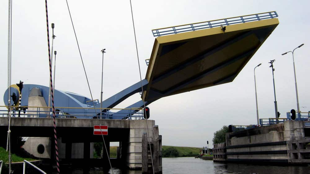 Slauerhoff Bridge (the Flying Drawbridge),  Leeuwarden, the Netherlands