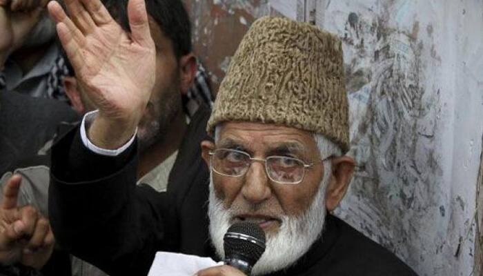 NIA grills Syed Ali Shah Geelani&#039;s son-in-law Fantoosh in terror fund probe