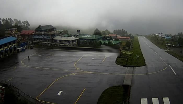 Heart-stopping plane crash video footage from Lukla Airport in Nepal ...