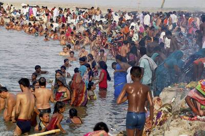 People at the Ganges on Purnima