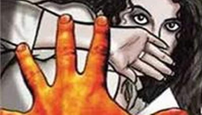 MBA graduate molested by autorickshaw driver, male co-passenger, pushed out of running vehicle in Thane