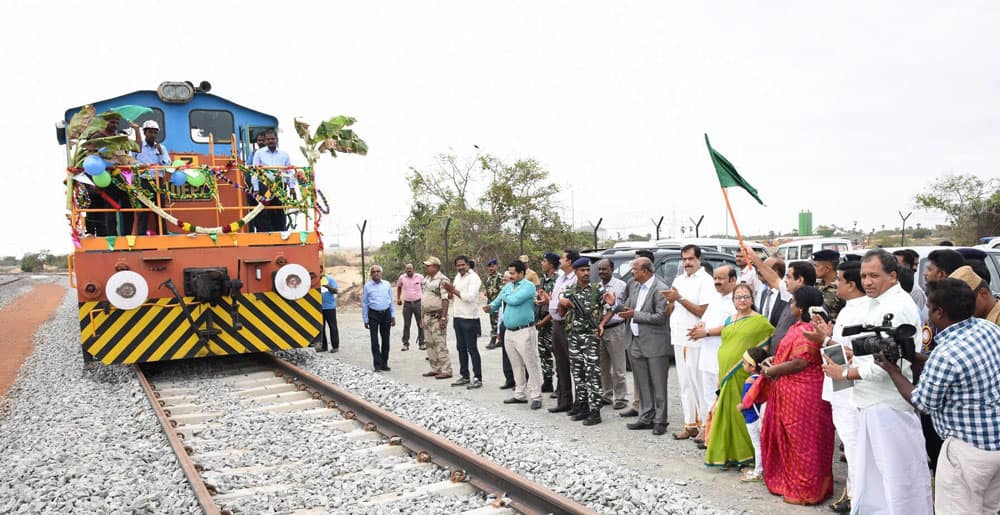 Nitin Gadkari flagging off the rail connectivity