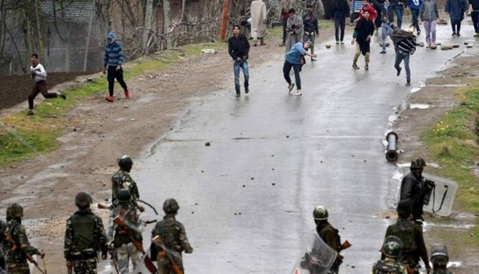 Man killed after security forces open fire on stone-pelting mob in Srinagar