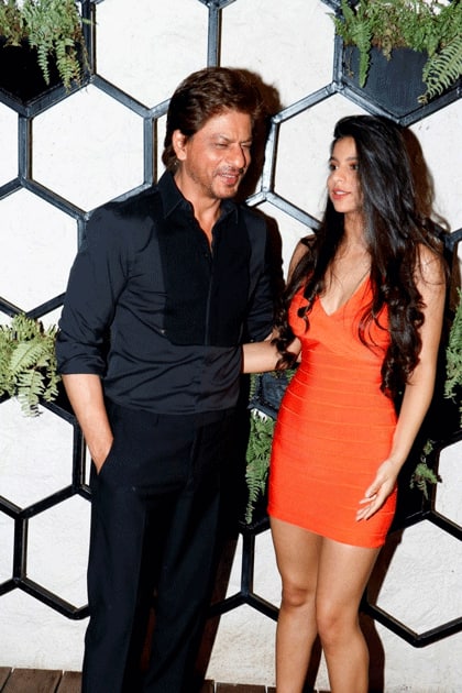 Actor Shah Rukh Khan arrives with daughter Suhana