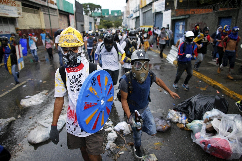 Anti-government demonstrators march