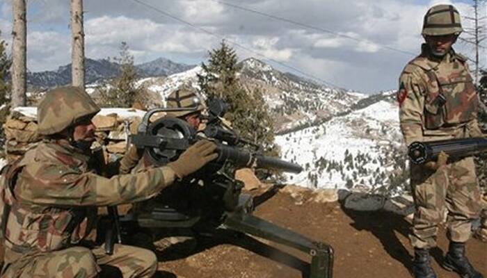 Two slain &#039;intruders&#039; at LoC could be trained Pakistani military commandos, says Army