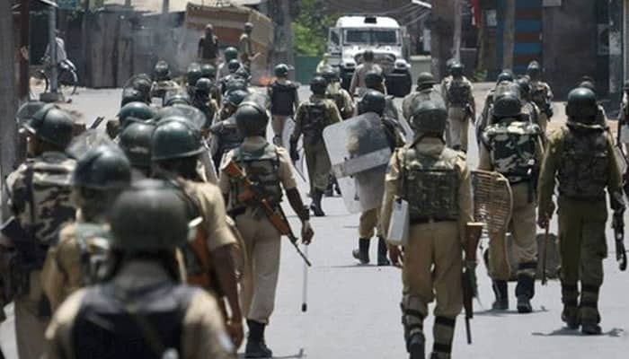 Lynching of DSP: J&amp;K policemen asked to avoid Eid prayers in public places