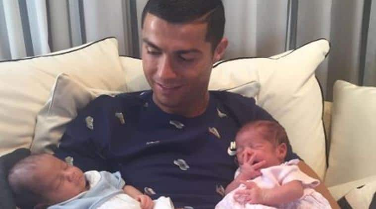 SEE PIC: Cristiano Ronaldo introduces &#039;two new loves&#039; of his life to world