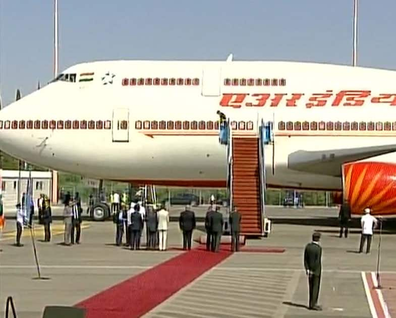 PM Modi arrives in Israel