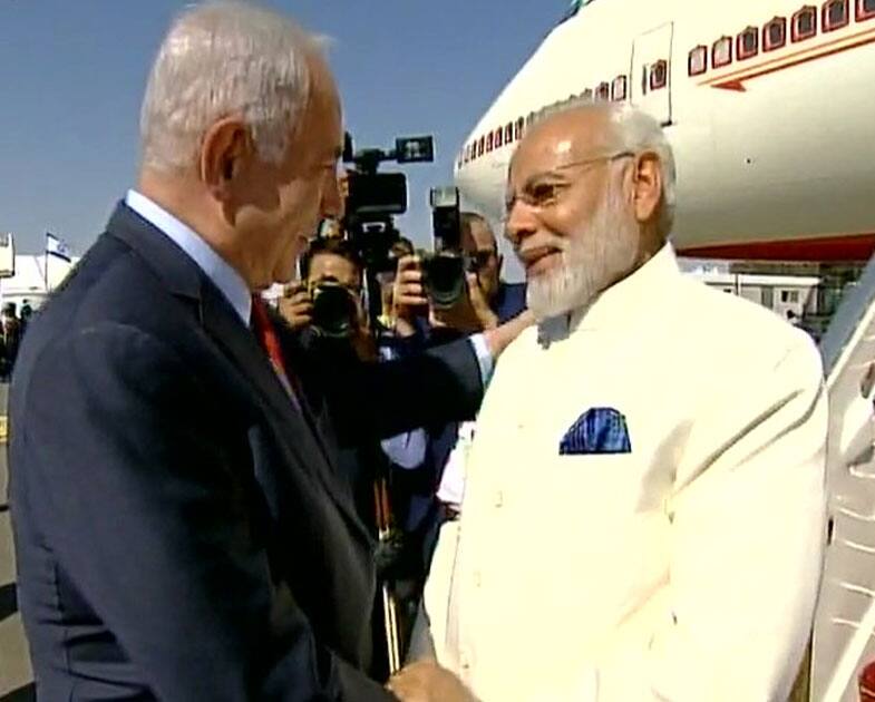 Prime Minister Benjamin Netanyahu receives PM Modi