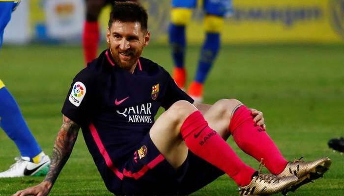 Lionel Messi expected to sign new contract at Barcelona with huge release clause: Reports