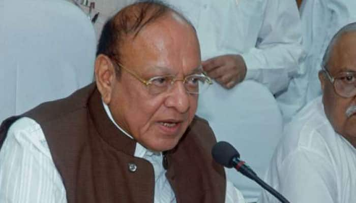 Vaghela jolts Congress, quits party on birthday