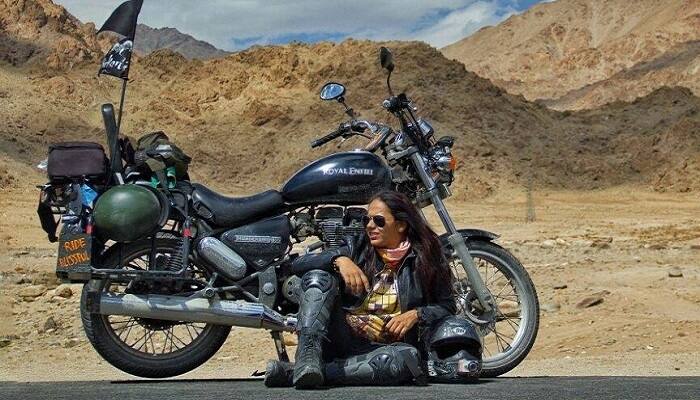 Mumbai: Pothole not the reason behind woman biker&#039;s death, says Maharashtra minister