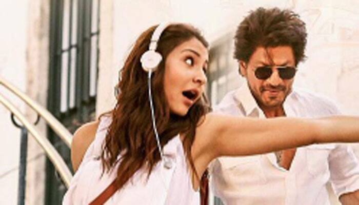 Shah Ruk Khan heads to Mumbai to release new song from &#039;Jab Harry Met Sejal&#039;