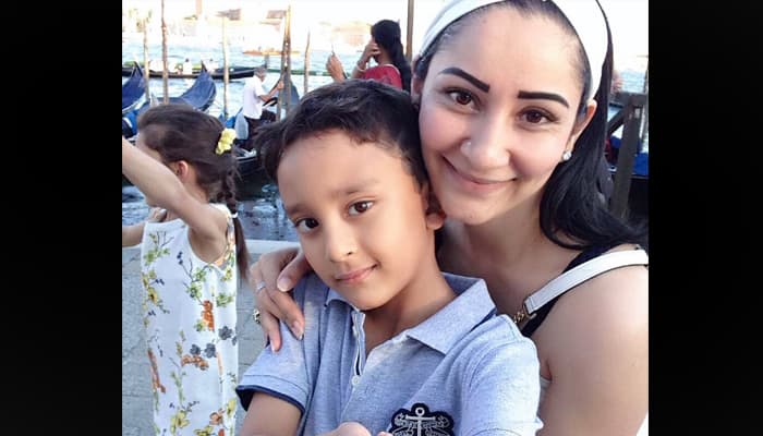 Sanjay Dutt&#039;s wife, son dancing to viral song &#039;Despacito&#039; is the coolest thing you will WATCH today!