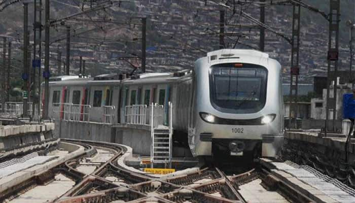 Mumbai Metro launches India&#039;s first mobile ticketing system