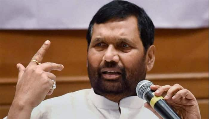 Ram Vilas Paswan terms Nitish Kumar&#039;s resignation a move against corruption