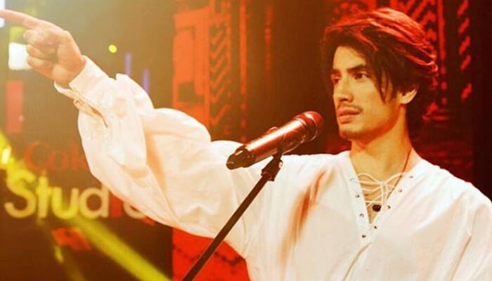 Ali Zafar&#039;s jaw-dropping transformation goes viral and we can&#039;t stop crushing on him! - See pic