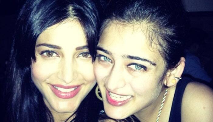 Shruti Hasaan and Akshara on a vacation- See pics