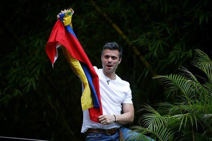 Venezuela opposition leaders Lopez, Ledezma taken from homes: Family