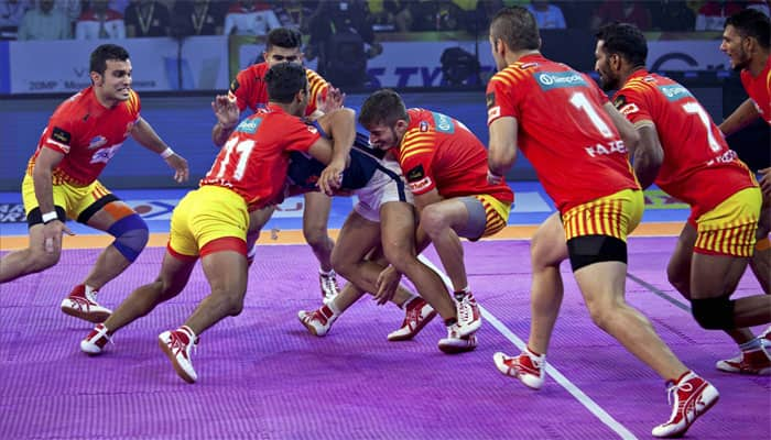 Pro Kabaddi League 2017: Debutants UP Yoddha, Gujarat Fortunegiants take PKL bow with decisive wins on Day 4