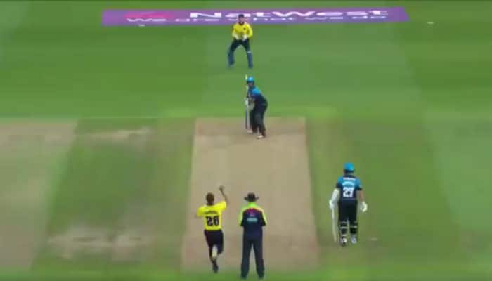 WATCH: Wicket-keeping blunder costs Warwickshire T20 Blast clash and Worcestershire