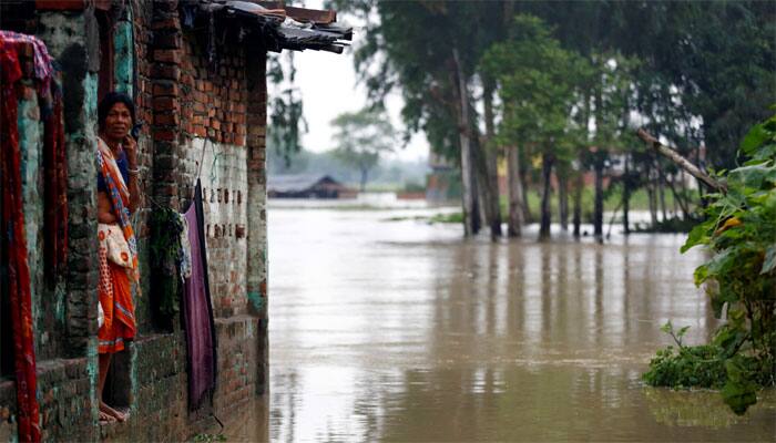 Tourists rescued by elephants from flooded Nepal safari park