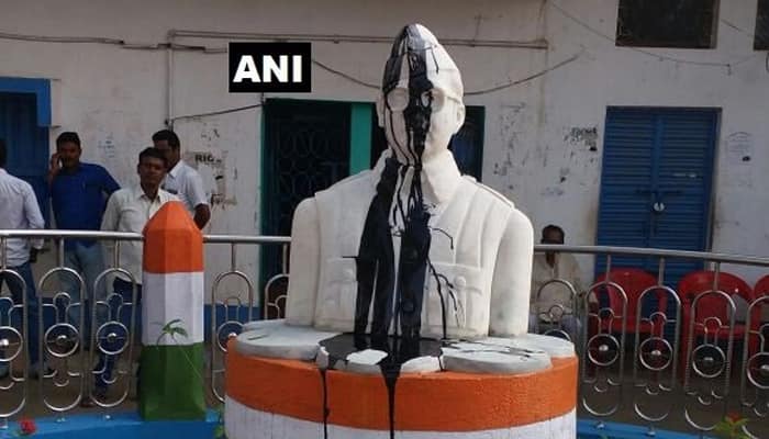 Netaji Subhash Chandra Bose&#039;s statue partly damaged, smeared with coal tar in Birbhum