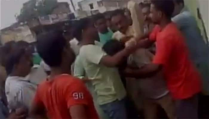 Caught on cam: Trinamool Congress MLA Swapan Kumar Beltharia beats vendor in West Bengal&#039;s Purulia — Watch