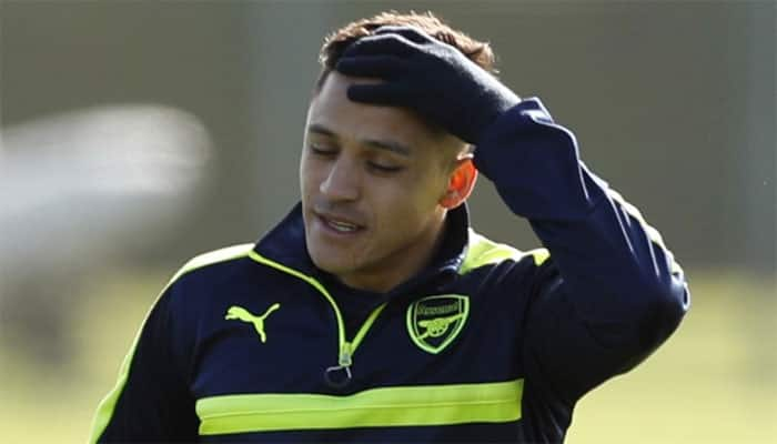 Arsenal risk losing Alexis Sanchez for free, Arsene Wenger says