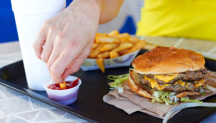 Eating hamburgers, pizza may up cancer risk