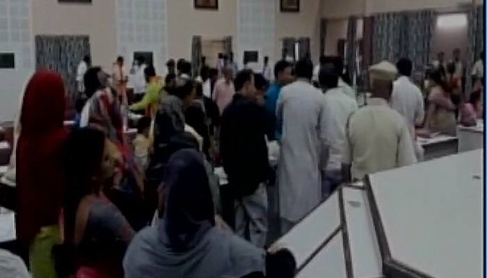 Ruckus after AIMIM corporators refuse to stand up for Vande Mataram in Maharashtra civic body